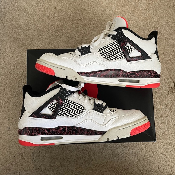 Air Jordan 4 Retro ‘Pale Citron’ - Size Men’s 13 - Picture 4 of 9